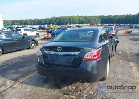 2013 Nissan Altima 2.5 S z USA, uszkodzony, nr VIN 1N4AL3AP8DC218240